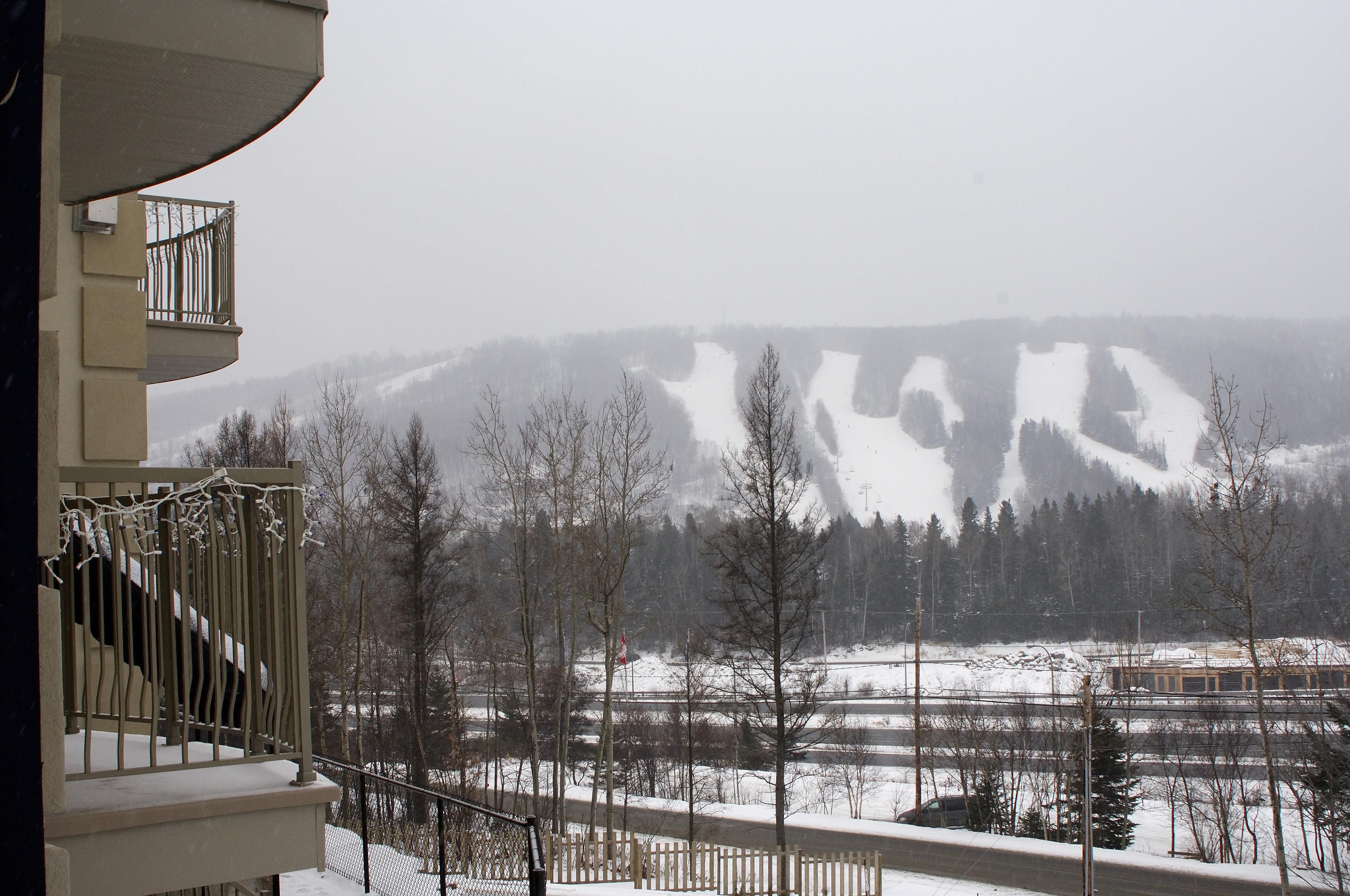 Hotel St-Sauveur Saint-Sauveur-des-Monts Eksteriør bilde